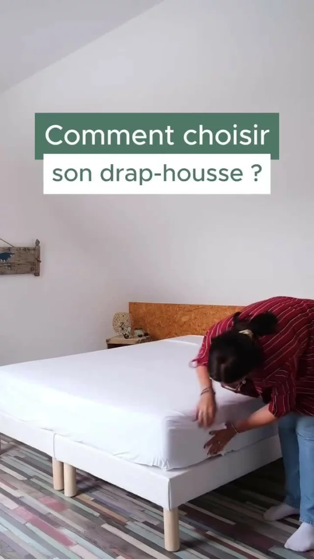 MAIS surtout comment arrêter de galérer avec la taille de son drap-housse (comme Chloé) 😂

Trouver le drap-housse parfait peut être un vrai casse-tête, surtout quand on se retrouve avec un drap qui glisse ou qui ne couvre pas bien le matelas (rien de pire, vraiment 😡)

Chez Linandelle, nous avons créé un guide simple pour vous aider à choisir sans erreur :

🛌 Pour un lit simple, optez pour un drap-housse de 90x190 cm pour un confort optimal en solo.
❤️ Les couples choisiront un drap de 140x190 cm, idéal pour les lits doubles.
👑 Pour plus de luxe, les lits Queen s'habillent avec un drap-housse de 160x200 cm
🤴 Les lits King requièrent un drap de 180x200 cm ou plus.

Nos clients adorent la qualité et le maintien de nos draps-housses, même après de multiples lavages.

👉 Découvrez notre sélection sur notre e-shop et trouvez le drap-housse qui transformera vos nuits.

--

#Linandelle #SommeilQualité #GuideDrapHousse #ConfortNocturne #QualitéSupérieure #NuitsTranquilles #ChoixLiterie #DormirBien #LiteriePremium