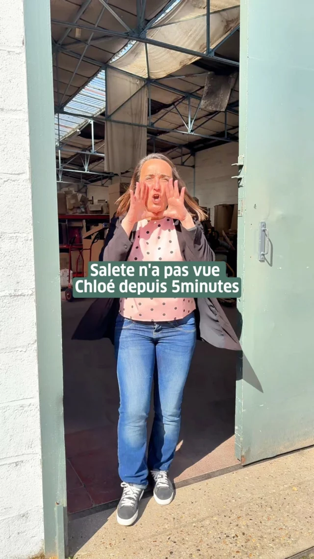 (Pas simple tous les jours pour notre Chloé 😅)

--

Chez Linandelle, on allie savoir-faire et bonne humeur : du linge de maison de qualité et une équipe qui vous accueille toujours avec le sourire. ✨

linandelle - linge de maison - linge de qualité - savoir-faire français - linge artisanal - linge en lin - linge en coton - serviettes de table - linge de bain - linge de lit - linge de cuisine