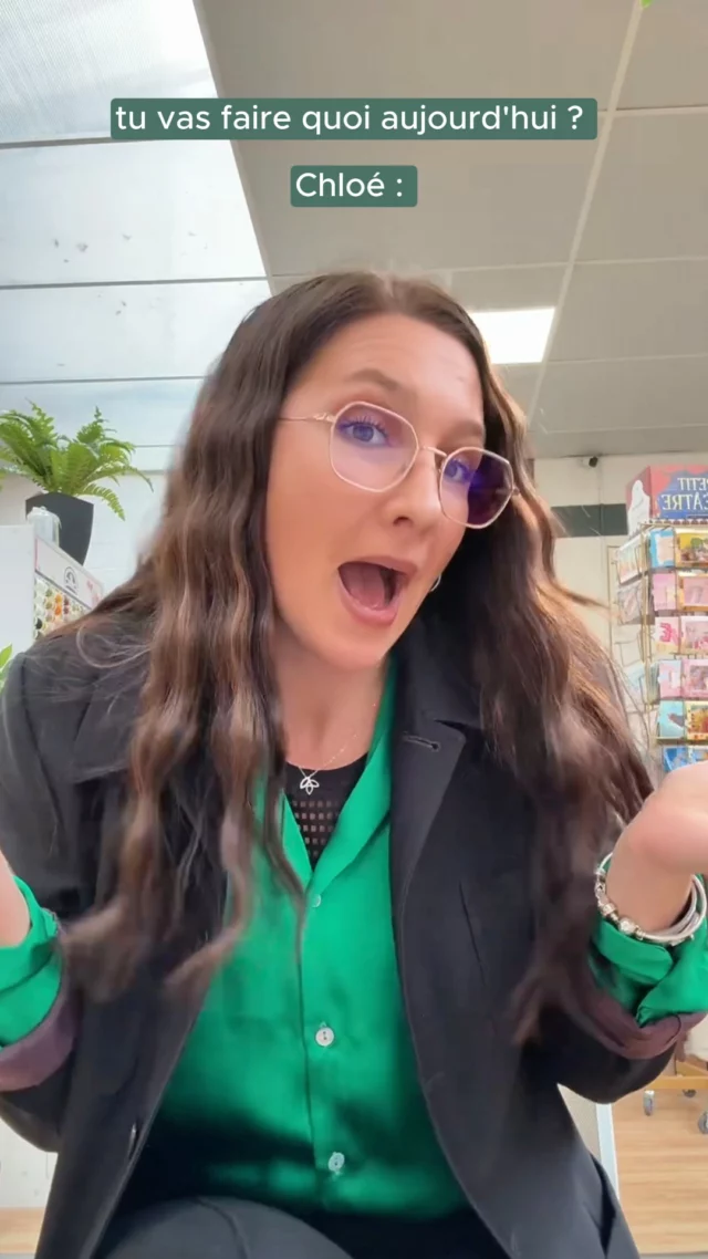 TOUJOURS de bonne humeur notre Chloé 😂

--

Linandelle - linge de maison - textile - magasin Normandie - Humour